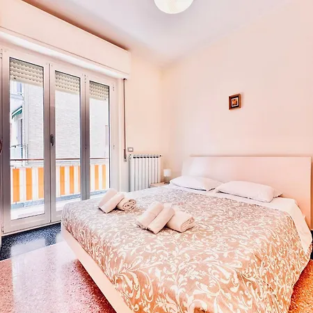 Hostdomus - Piamare Apartman *